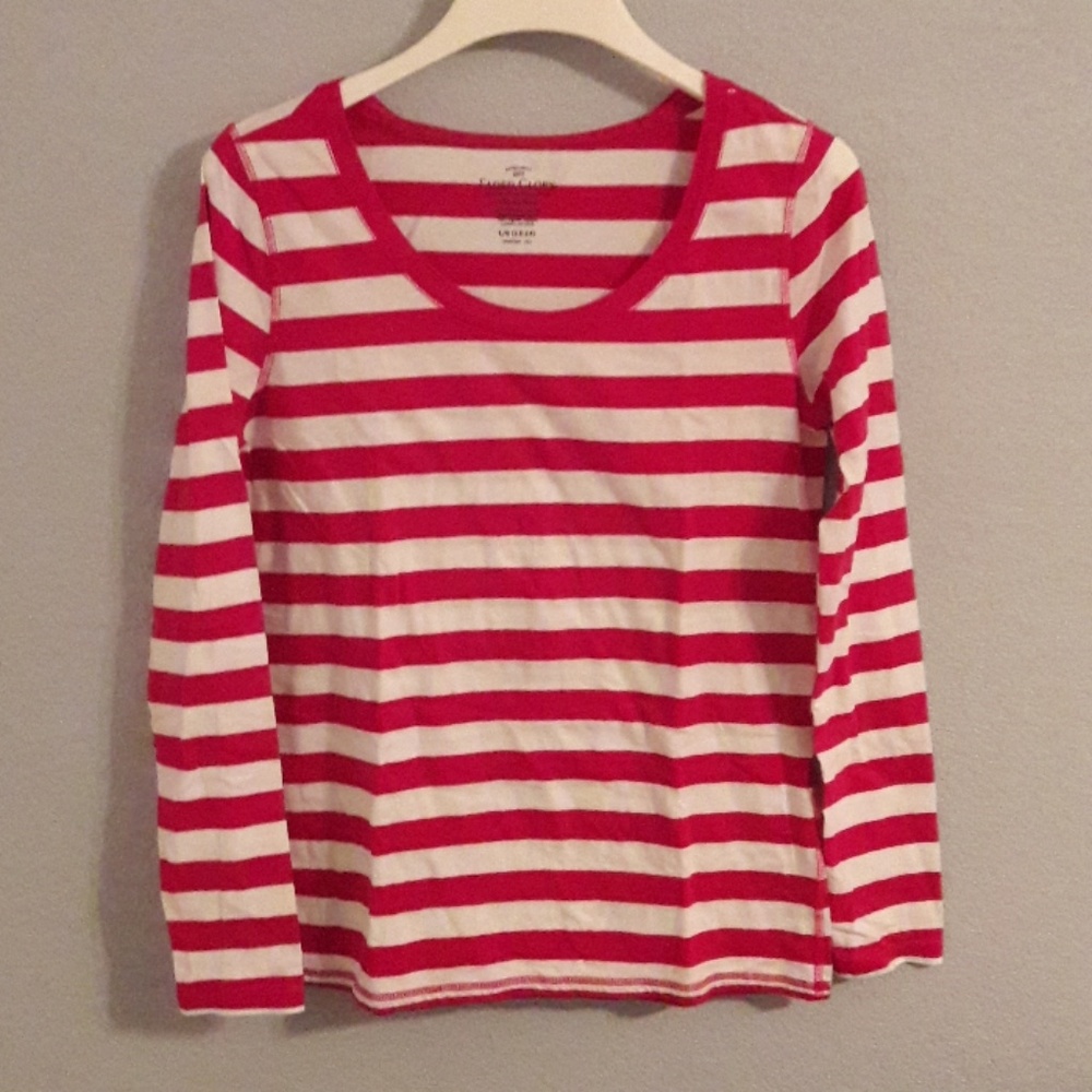 💎 2/$10 💎 Long Sleeved Tee